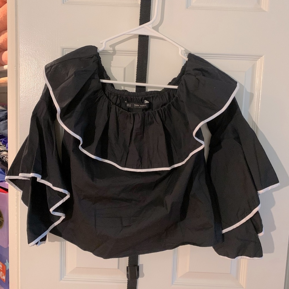 Zara black & white bell sleeve blouse